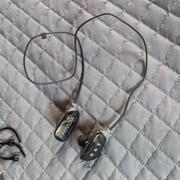 HMDX Wireless earbuds kit - Picture 7 of 7